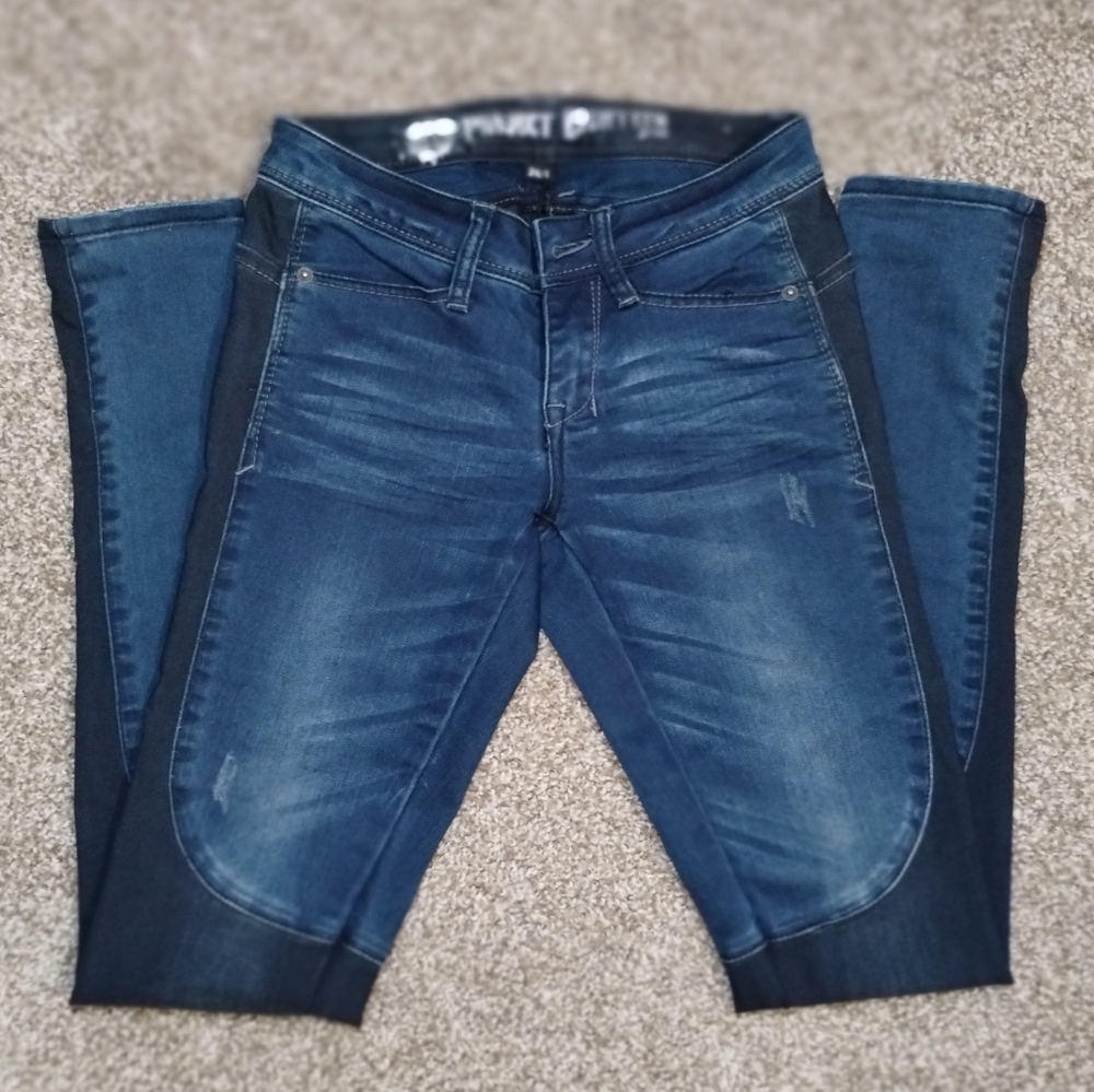 Ladies moto style skinny jeans